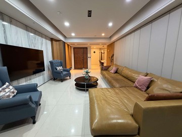 鼓山美術館【國王傳奇】邊間景觀雙套房+二房+雙平車｜高雄市鼓山區美術北三路