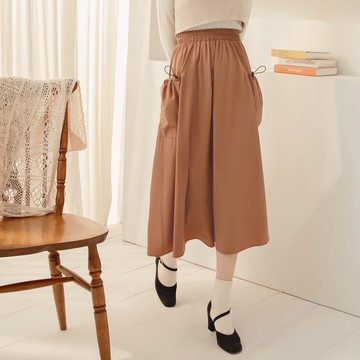 OB嚴選 咖啡廳家族．雙抽繩印花口袋長裙 《KG1483》大尺碼/女裝/現貨