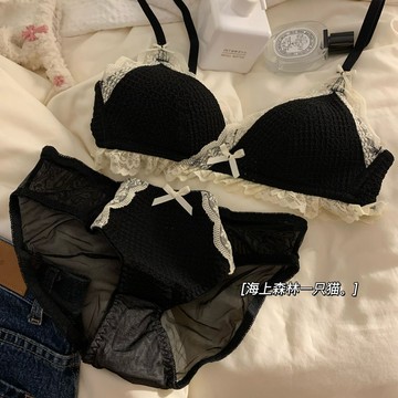 Xuan♥新款學生少女三角杯內衣小胸聚攏無鋼圈蕾絲薄款調整型文胸罩套裝