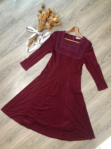 法式蕾絲領優雅洋裝