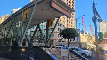 獨家～ 捷運三分鐘～三房二廳一點五衛｜台北市中山區民生東路二段