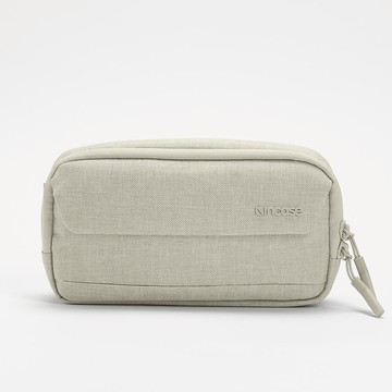 Incase City 2.0 Sling 斜背胸包 - 雪松綠 (INCO400800-LMST)