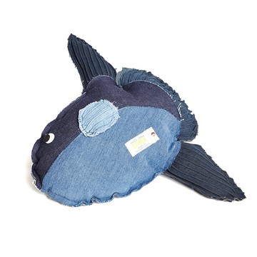 EDWIN｜丹寧小物｜家扶手作憨憨曼波魚丹寧玩偶｜拔洗藍