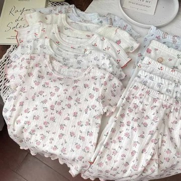 巨舒適！女童夏裝薄款碎花家居服女寶寶透氣短袖褲子夏日空調服睡衣兒童裝 女童家居服 韓版睡衣 中小童夏天套裝 睡衣兩件套