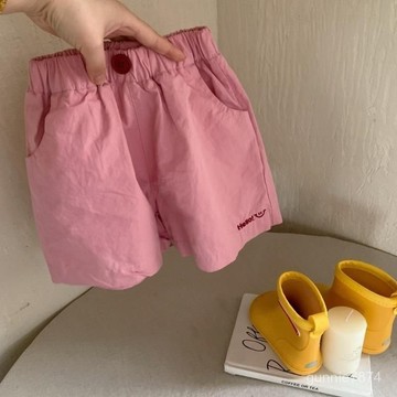 【店鋪熱銷】中小童女童短褲夏裝新款五分褲寬鬆薄款兒童熱褲女寶寶字母刺繡夏   女中大童短褲 兒童休閒短褲 夏季新款沙灘短