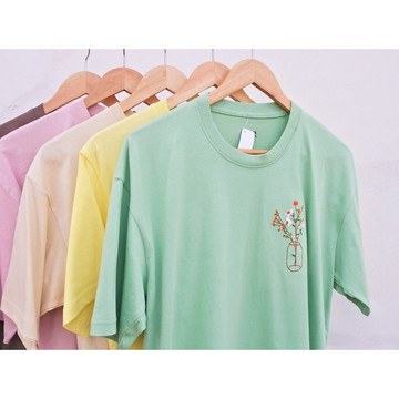 刺繡花瓶花卉圖案T恤