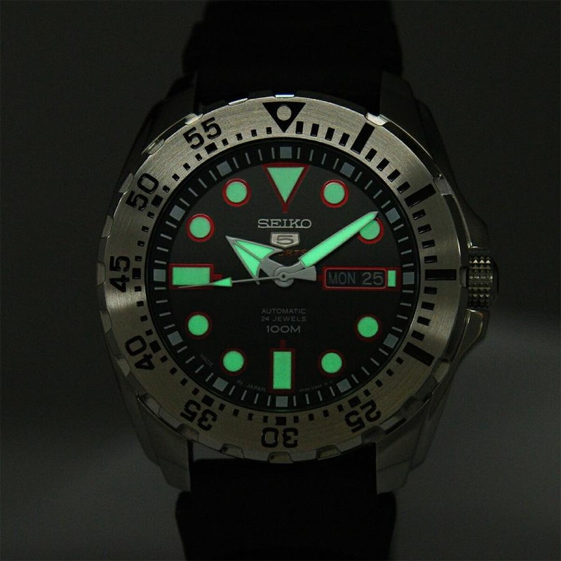 セイコー SEIKO 腕時計 5 SPORTS 海外モデル 自動巻き(手巻付き)  