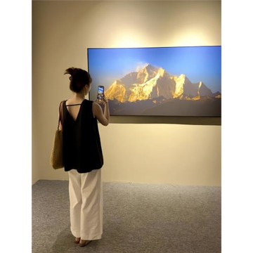 文藝風法式套頭無袖后領鏤空黑色襯衫海邊氛圍感大版背心娃娃衫女