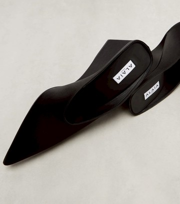 Alaïa Cube 75 satin wedge mules