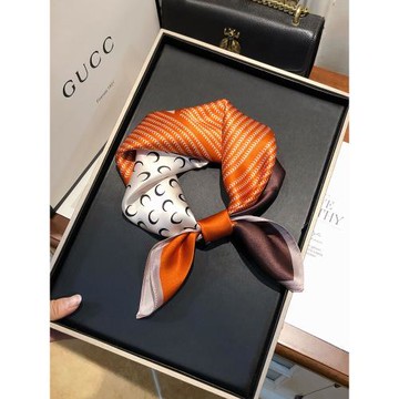 真絲絲巾秋冬款洋氣時尚小方巾桑蠶絲百搭圍巾杭州絲綢韓國小領巾