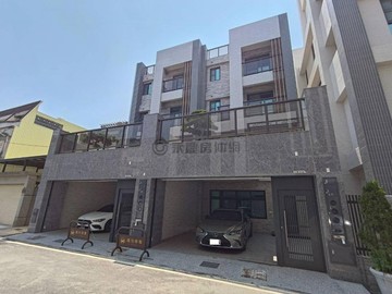 岡山和平公園全新大面寬電梯雙車透天別墅｜高雄市岡山區竹圍中街