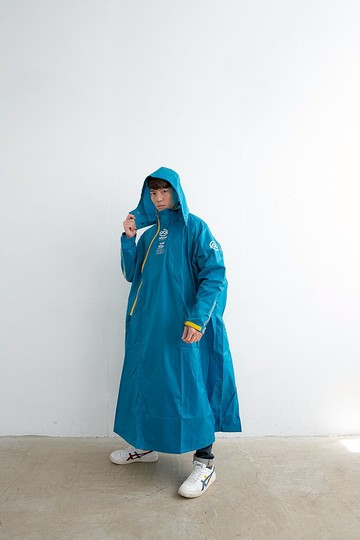 (背包款)去去雨水走Plus斜開雙拉鍊專利連身式雨衣-太平洋藍
