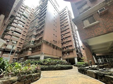 河堤生活圈輕鬆成家/正三房雙陽台/機能超方便｜高雄市三民區裕誠路
