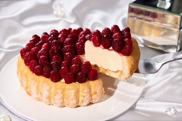 【PAUL】覆盆子夏洛特 (含運費)