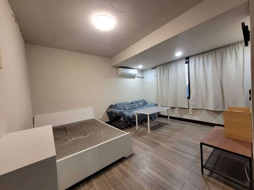 【獨】✨捷運三多商圈 中樓層 陽台大套房｜高雄市前鎮區三多三路