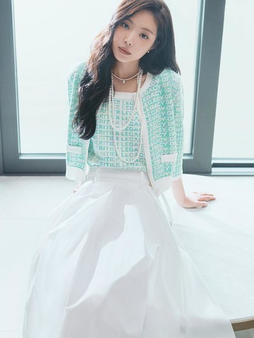 Belted Back Banding Flare Skirt GP5A0SKJ71