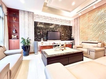 誠意出售-大面寬精裝電梯別墅｜台中市北屯區梅川南街