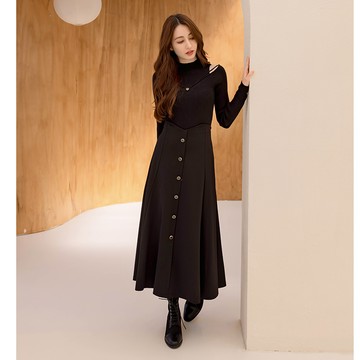 【初秋新品】HS 腰線弧度長裙 黑色