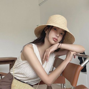 韓國ins博主大檐拉菲草帽顯臉小法式赫本洋氣拍照度假海邊沙灘帽