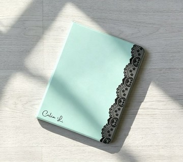 客製加名保護殼禮物粉藍花邊蕾絲筆槽翻蓋式Ipad11代 Air 7 2025