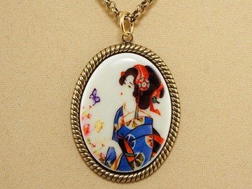 藝妓瓷浮雕項鍊日本女士亞洲橢圓形吊墜女人珠寶