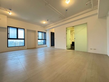 凹子底捷運輕軌百貨【享京城】全新未住高樓2房平車｜高雄市左營區富民路