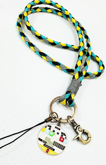 Paris*Le Bonheun。古早味。電視檢驗圖。編織頸繩