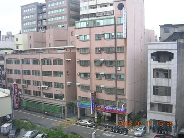 新竹市巨城商圈旁低總價小資美套房｜新竹市東區自由路