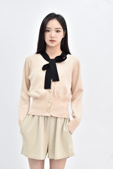 (M) niceioi 針織排扣杏色毛衣