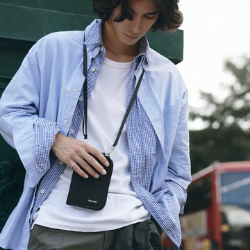 Branden 斜孭防盜銀包│Safe Wallet Bag│韓國品牌│大熱袋款-黑