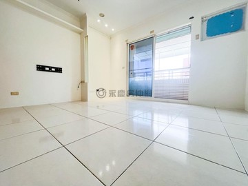 榮總商圏福山國中繁華靜巷三房平車｜高雄市三民區鼎中路