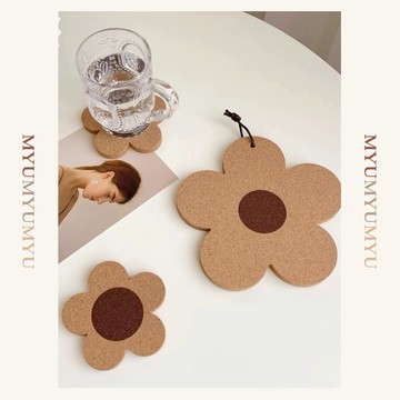 隔日到貨｜小花隔熱墊 可掛式餐桌墊 防燙杯墊 防滑防水桌墊 可愛花朵造型餐墊｜MYUMYU 沐慕家居 台灣