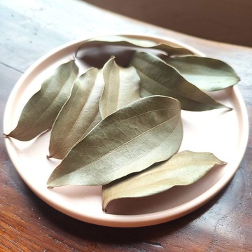 原葉土肉桂葉-台灣本地自然農法種植-手工採收陰乾