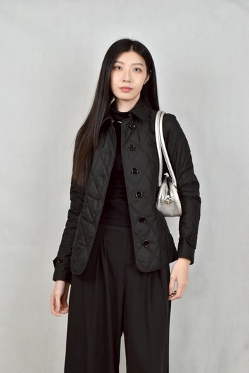 (XS（含）以下) burberry黑色排釦外套