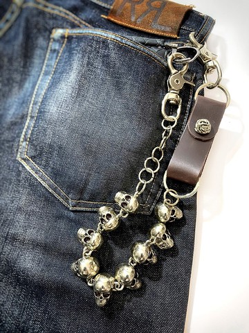 白青銅骷髏錢包鏈帶真皮鑰匙扣。