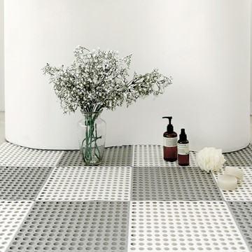 comet 浴室灰白拼接地墊  30 x 30cm  灰色 + 白色  16個