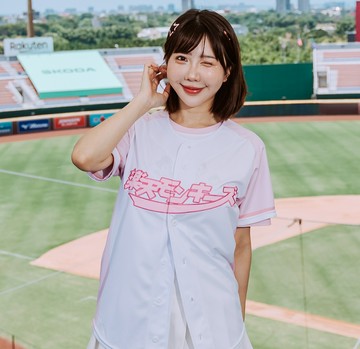 Rakuten Monekys×啾啾妹球衣