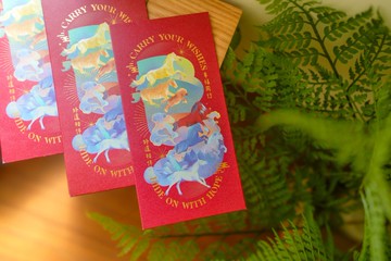 【預購】Wisi Huang【馬年】燙金珠光紅包袋組 / 3入 / 附貼紙