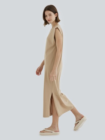 Sleeveless Long Dress (Beige)