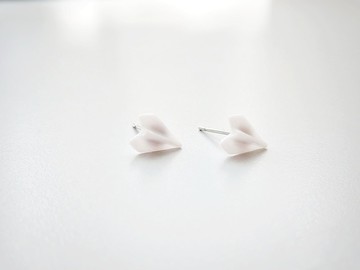 只飛紙飛 - 純白陶瓷 耳針 銀飾 日系清新 透明感 耳環 飾品