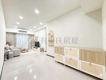 新市鎮指標長虹天擎主建十六坪質感大兩房平面車位｜台中市梧棲區大勇南路