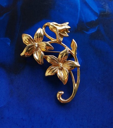 Vintage Jewelry 西洋古董飾品 金色調 立體 花卉 別針