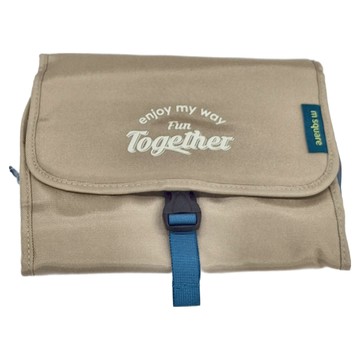 m square 三折洗漱包  巨石灰  折疊尺寸：24 x 10 x 17cm、展開尺寸：24 x 54cm