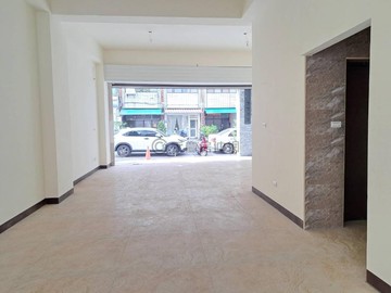 岡山中華路近稅捐處全新電梯店面#55927｜高雄市岡山區中華路