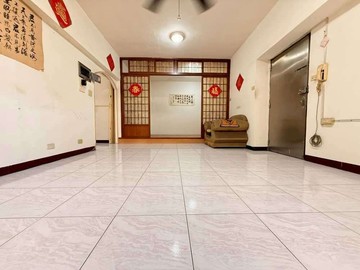 鼎山家樂福後方，小資圓夢、置產收租首選！｜高雄市三民區順昌街