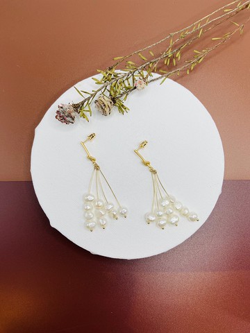 【母親節禮盒】天然淡水不規則珍珠扭結純銀耳環