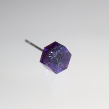 危險地帶 / 樹脂耳環 - 單隻 / 六角形 迷幻 亮片