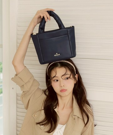 多層輕盈充棉柔軟皮革手提斜背包-藍莓漿果-奶霜舒芙蕾系列 (BZ96423-44)