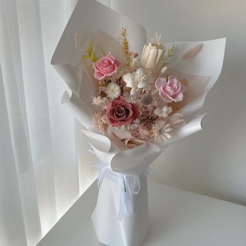 SEE 看見花藝設計|生日|情人節|永生玫瑰|柔粉時光擴香花束