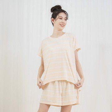 寬版落肩短袖居家服-UMORFIL-羽毛鵝黃